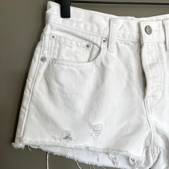 Free People Sofia Short White Denim Distressed Cutoff Shorts Size 26 Hi Rise - Picture 6 of 16